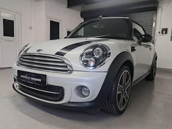 Used MINI Convertible 2011 for sale - 77892890: Photo