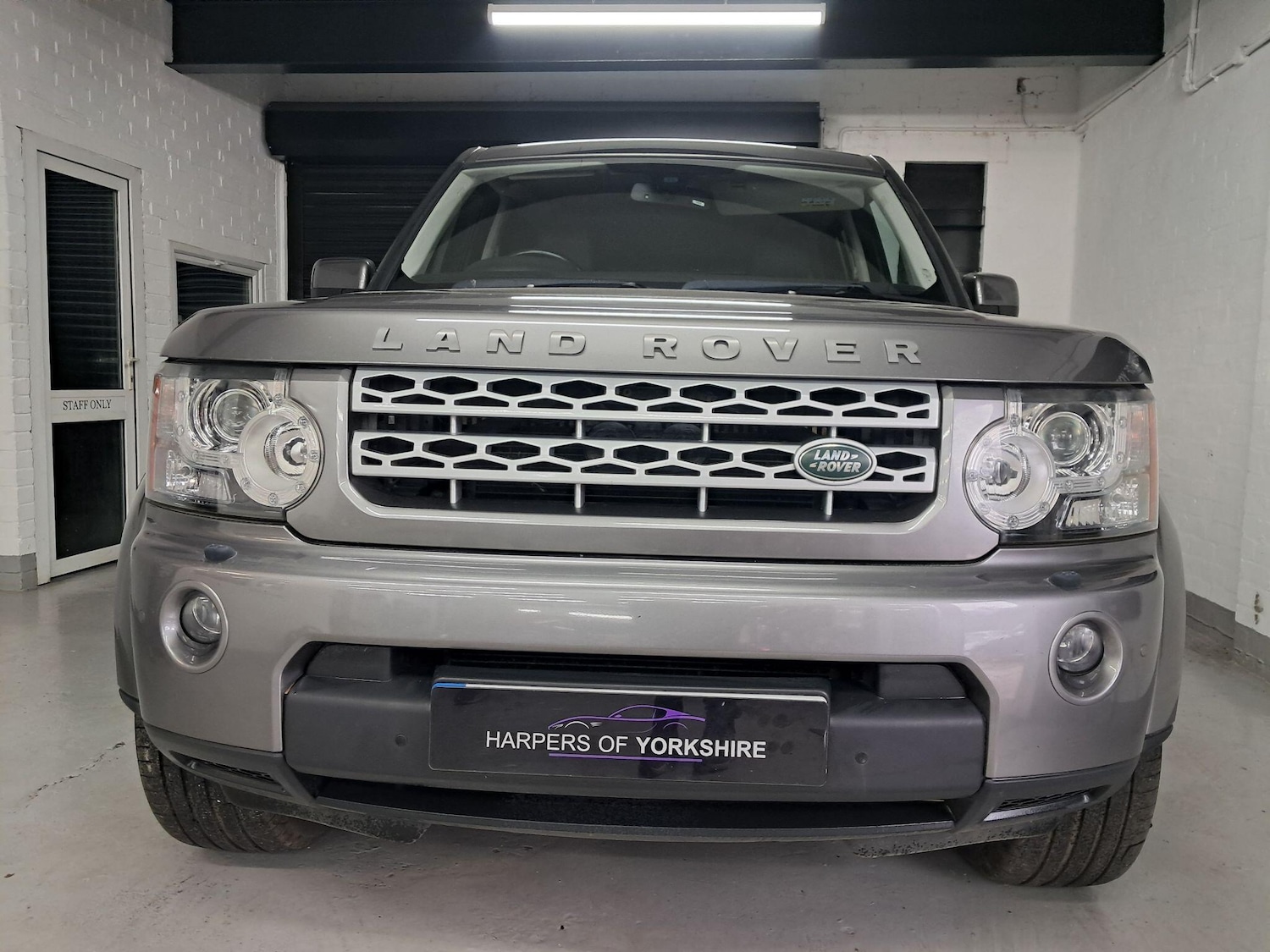 Used Land Rover Discovery 4 for sale - 78136032: Photo 11
