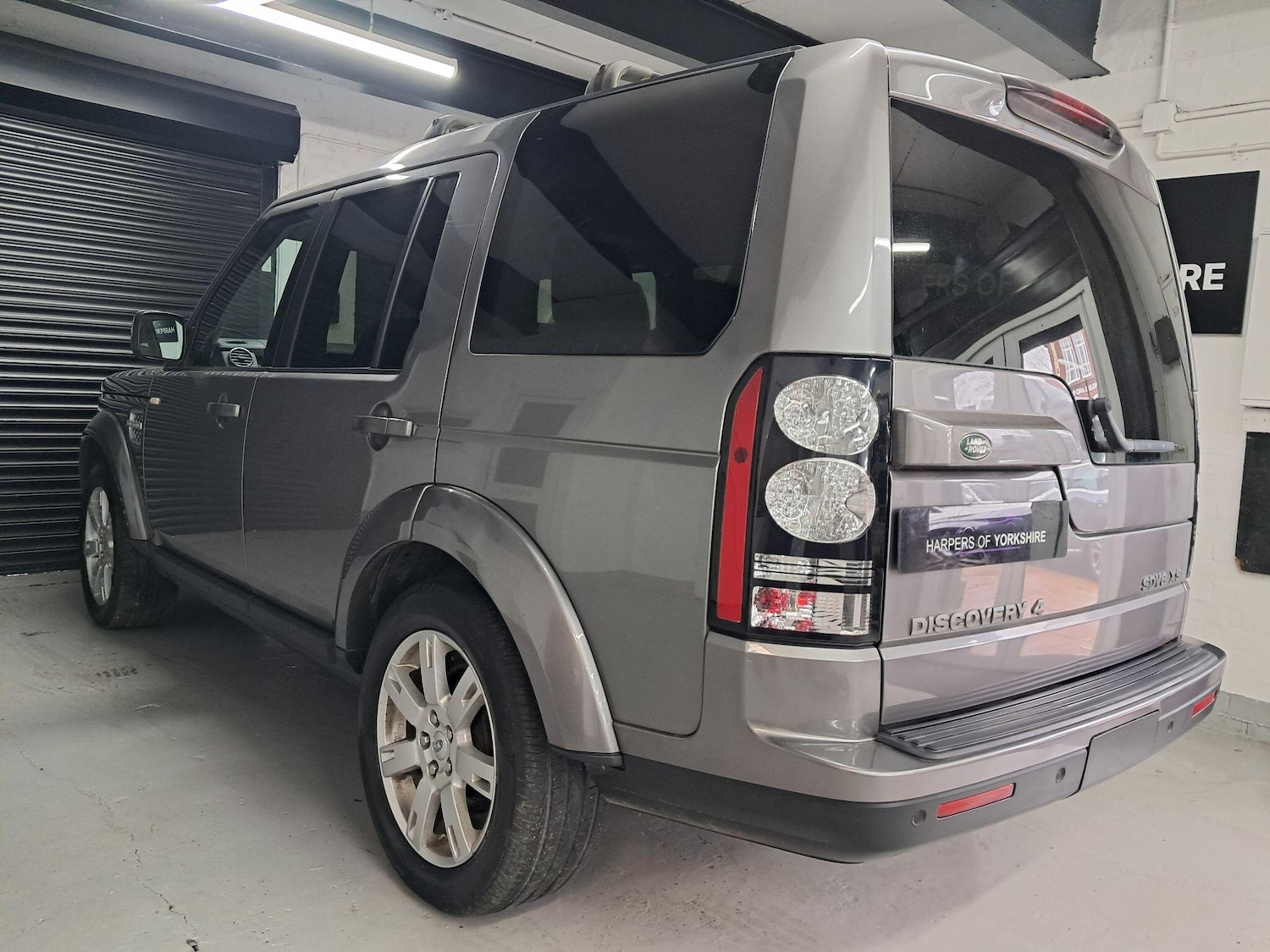 Used Land Rover Discovery 4 for sale - 78136032: Photo 15