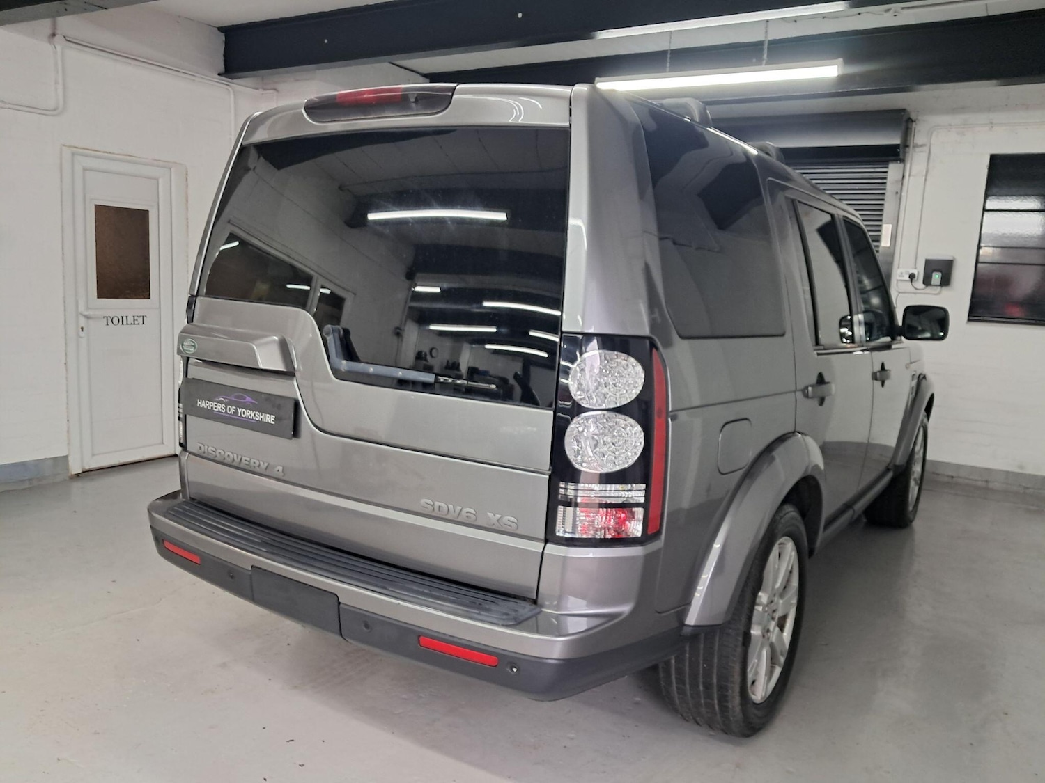 Used Land Rover Discovery 4 for sale - 78136032: Photo 16