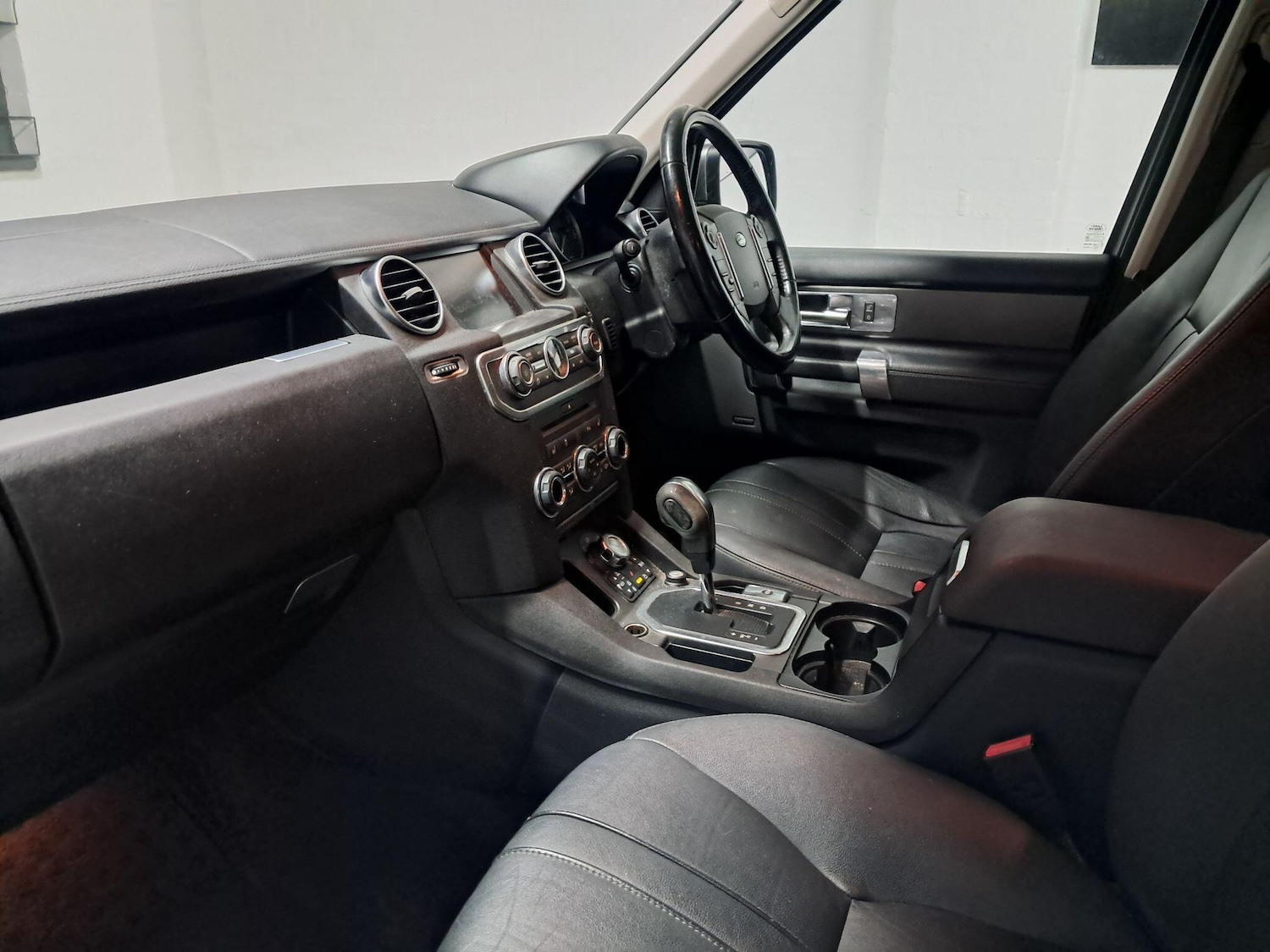 Used Land Rover Discovery 4 for sale - 78136032: Photo 19