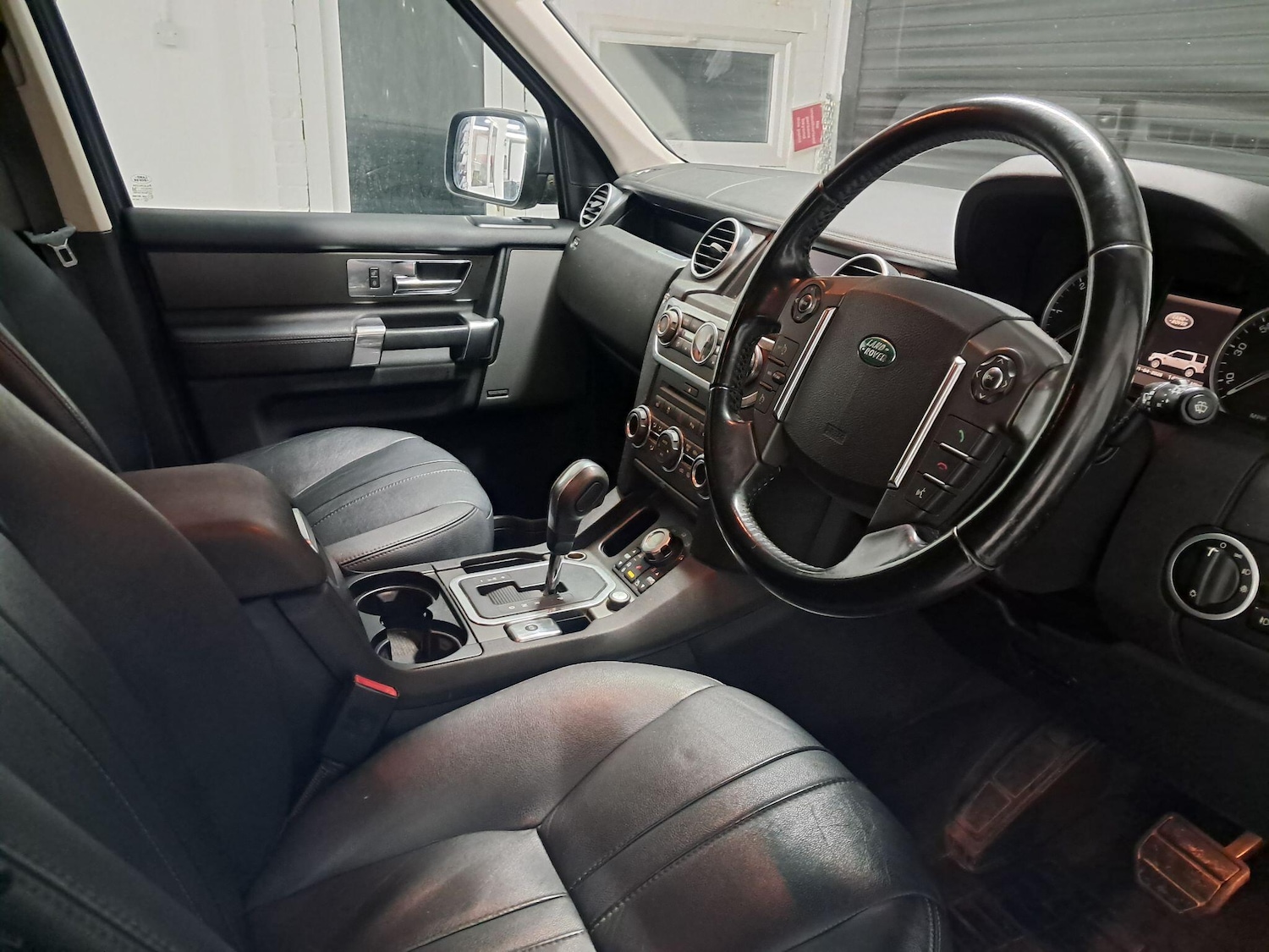 Used Land Rover Discovery 4 for sale - 78136032: Photo 20