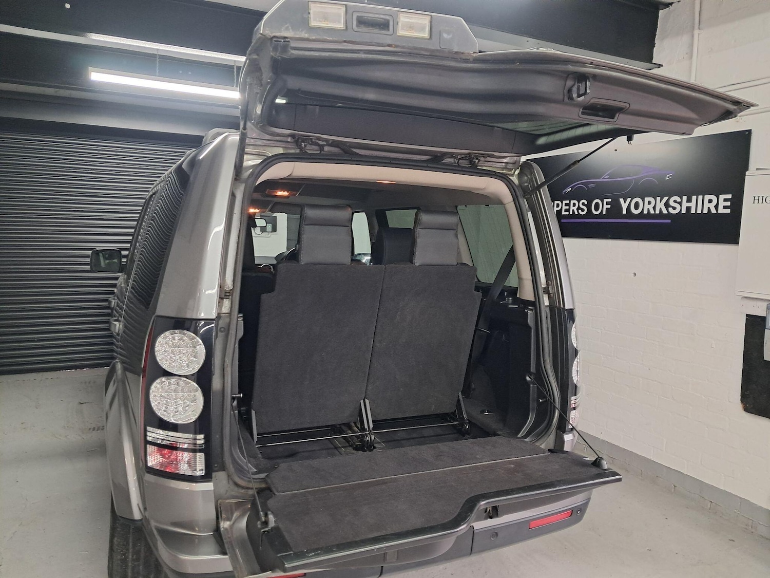 Used Land Rover Discovery 4 for sale - 78136032: Photo 23