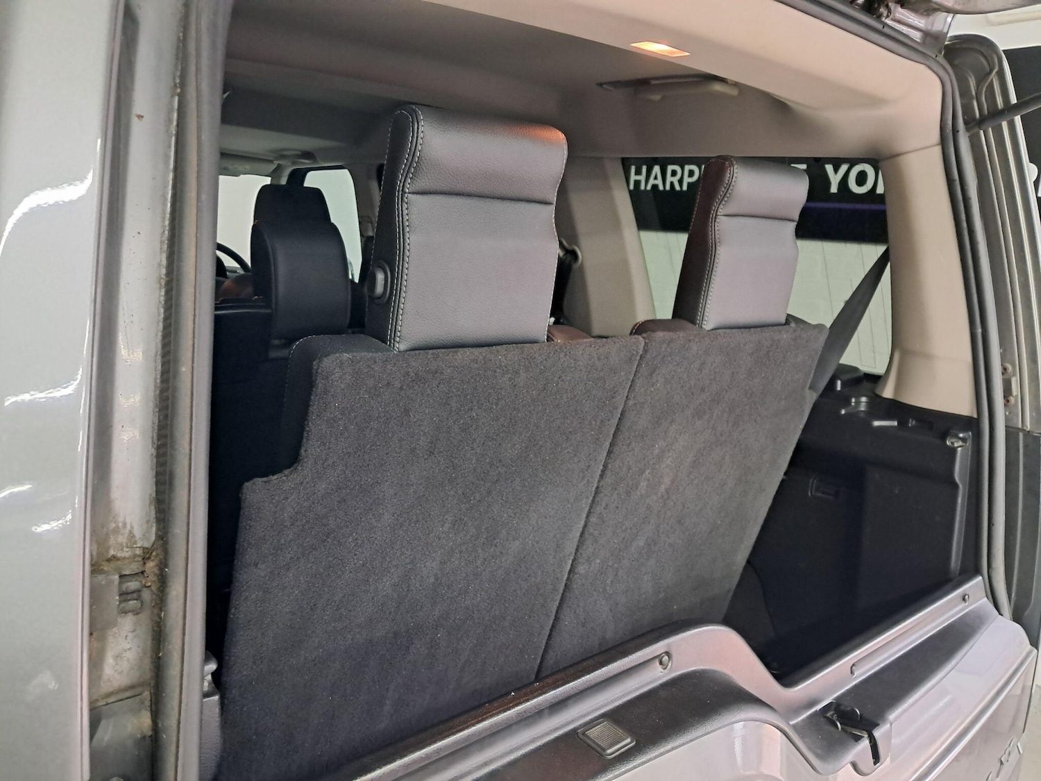 Used Land Rover Discovery 4 for sale - 78136032: Photo 24