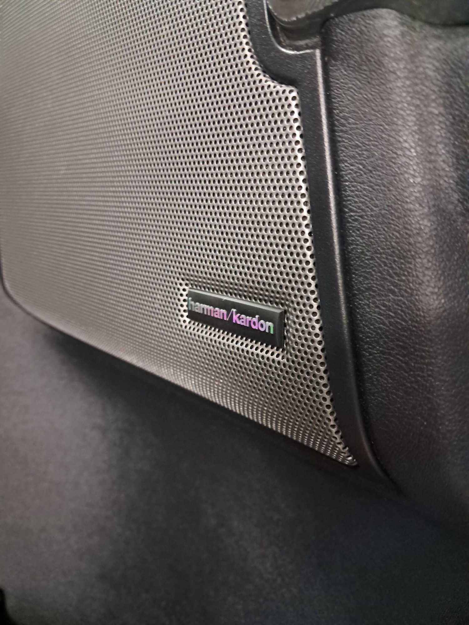 Used Land Rover Discovery 4 for sale - 78136032: Photo 31