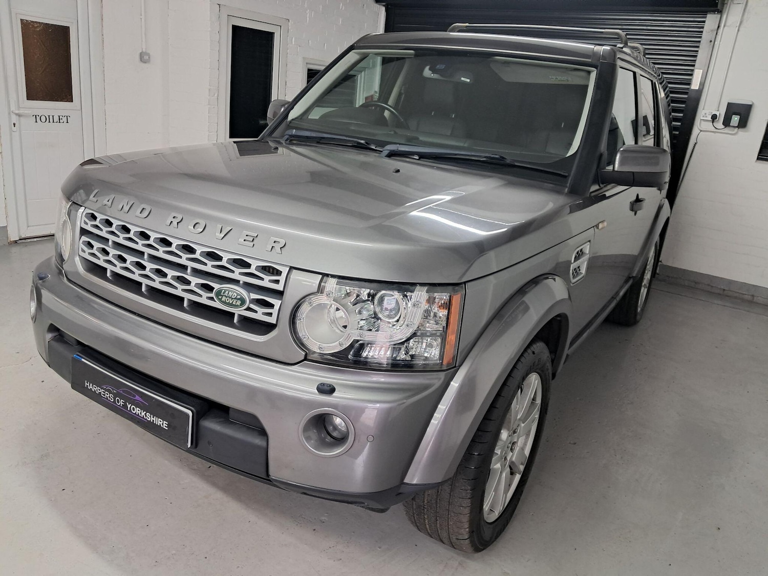 Used Land Rover Discovery 4 for sale - 78136032: Photo 4