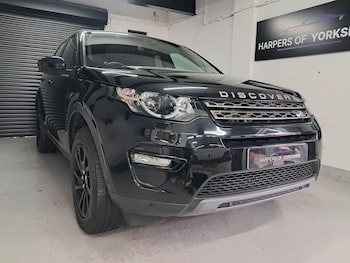 Used Land Rover Discovery Sport 2015 for sale - 77892458: Photo