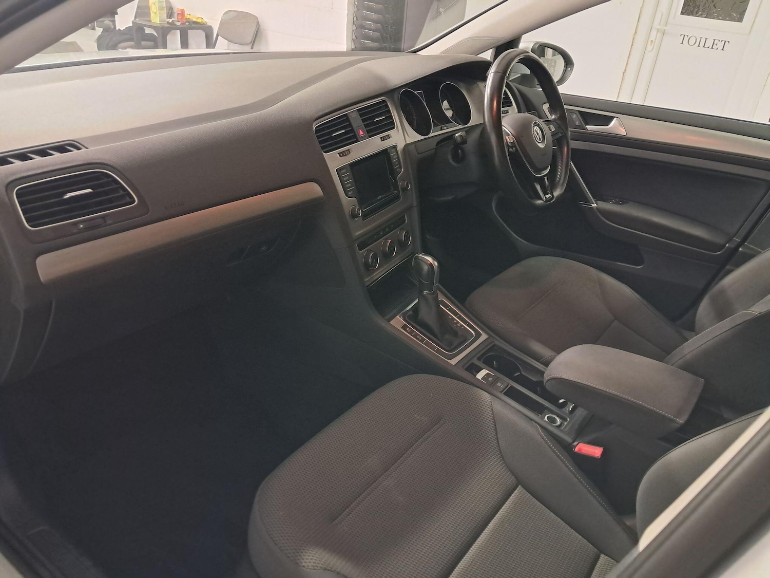 Used Volkswagen Golf 2014 for sale - 76151349: Photo 16
