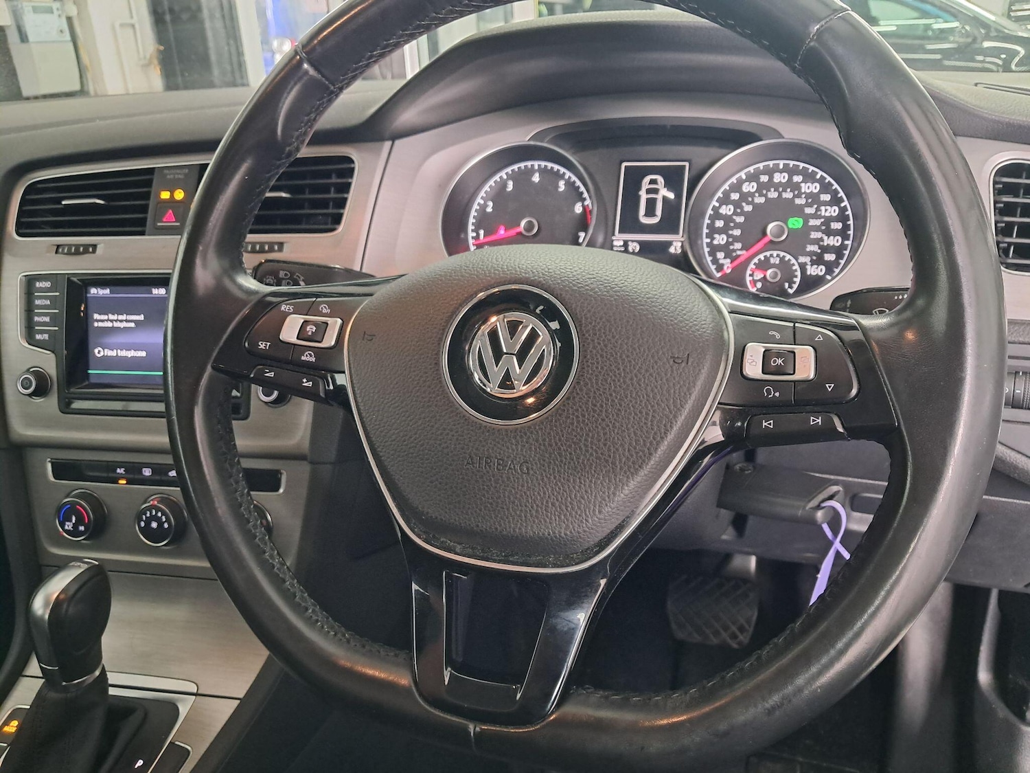 Used Volkswagen Golf 2014 for sale - 76151349: Photo 21