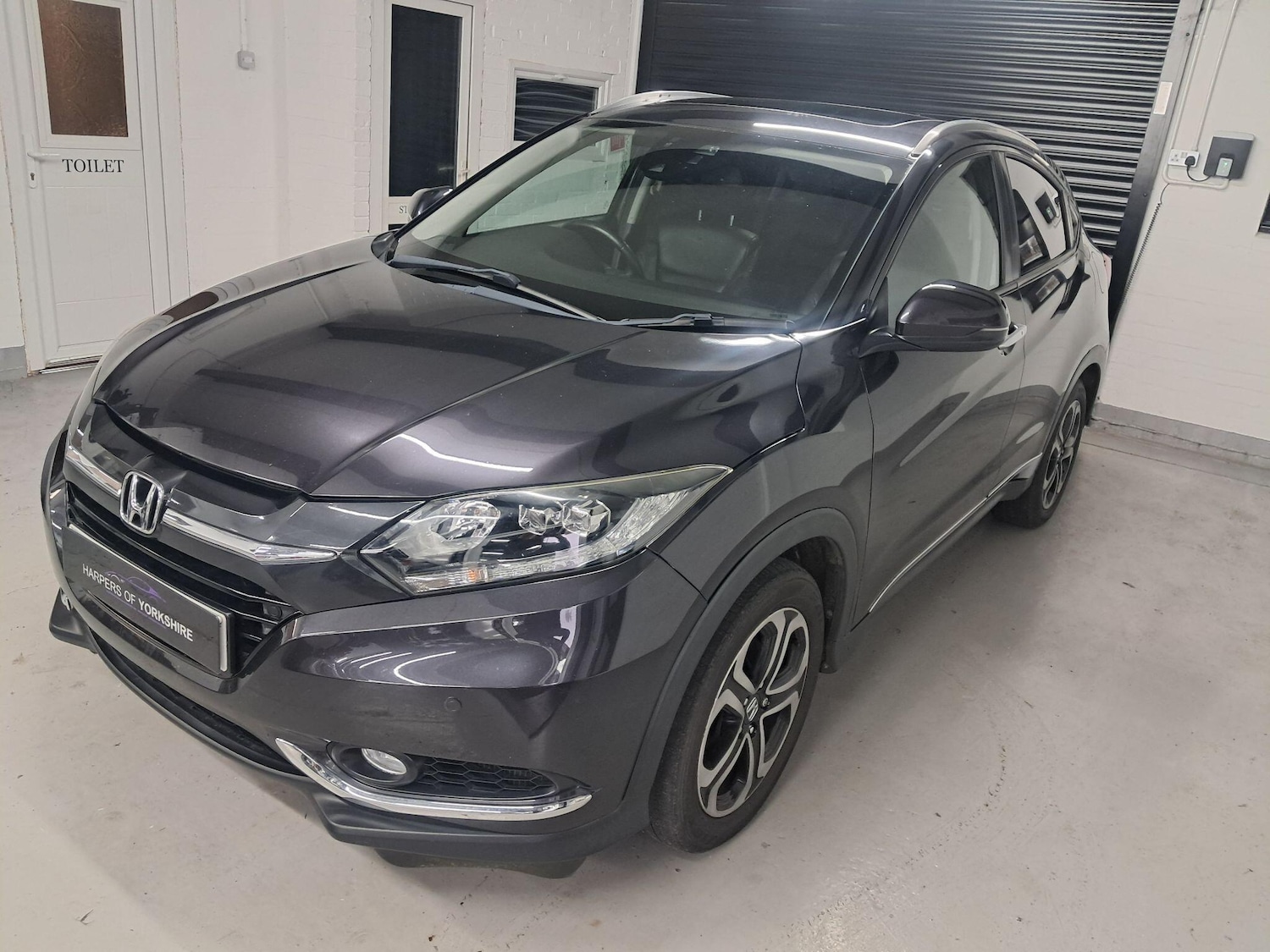 Used Honda HR-V 2016 for sale - 76620477: Photo 2