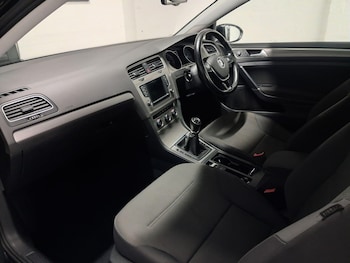 Used Volkswagen Golf 2015 for sale - 79487812: Photo