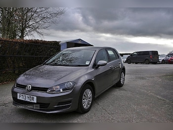 Used Volkswagen Golf 2013 for sale - 77705933: Photo