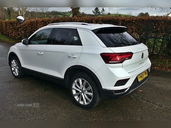 Used Volkswagen T-Roc 2018 for sale - 76953703: Photo