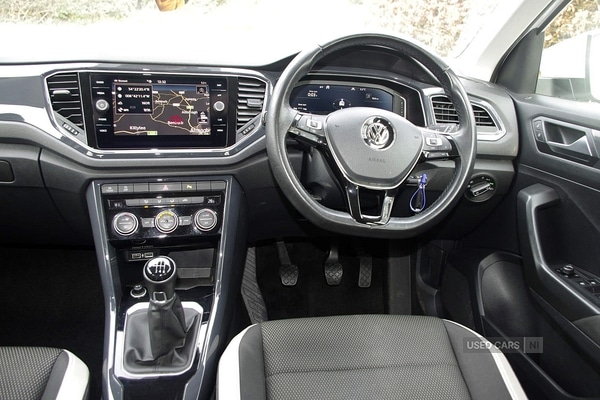 Used Volkswagen T-Roc 2018 for sale - 76753719: Photo 7