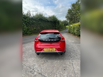 Used Volvo V40 2014 for sale - 79396890: Photo