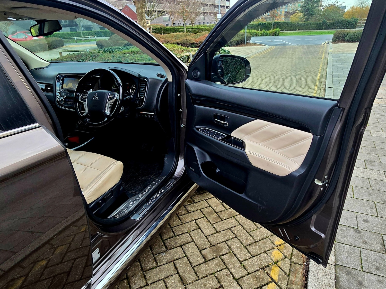 Used Mitsubishi Outlander 2018 for sale - 76856054: Photo 28