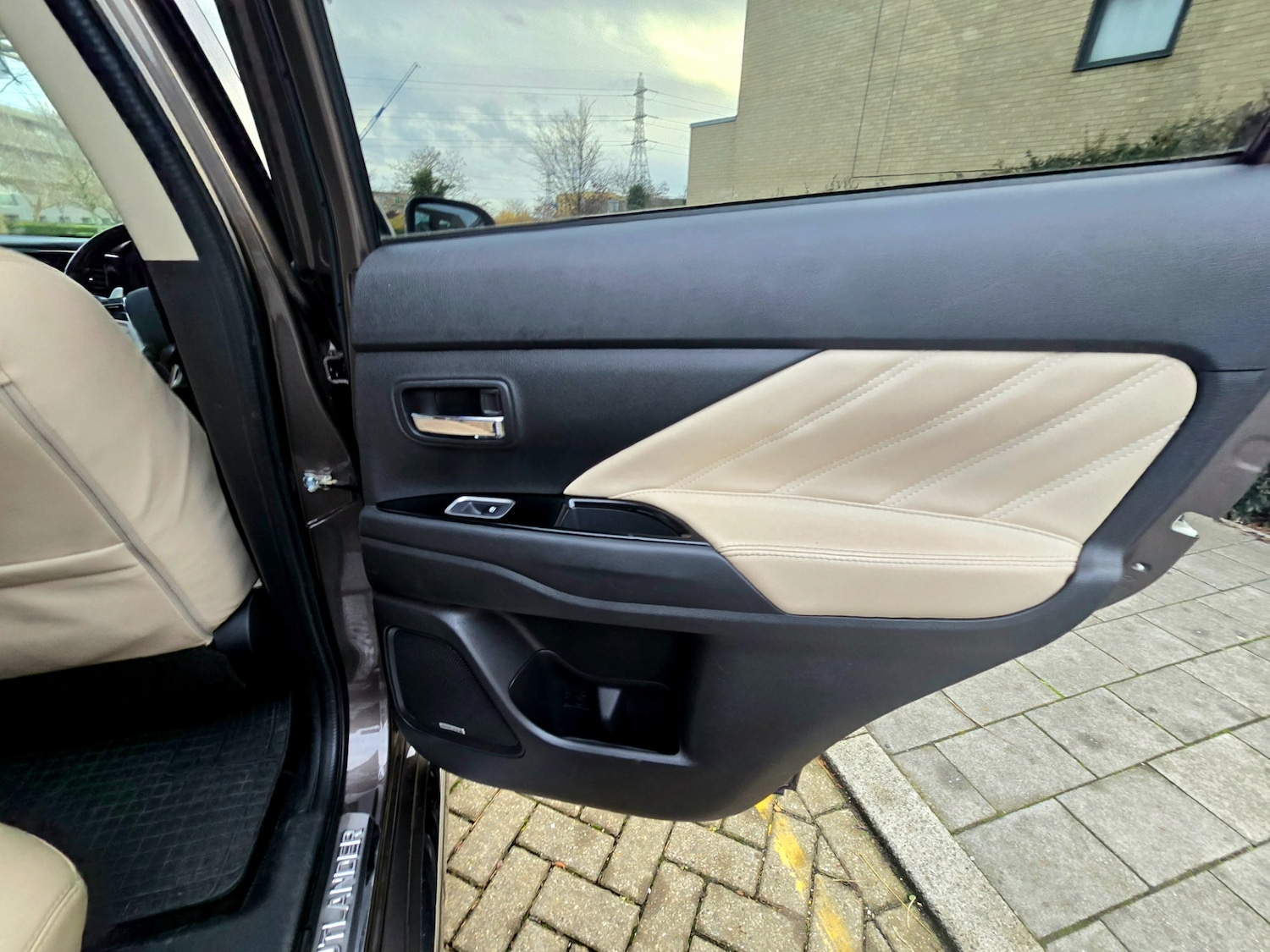 Used Mitsubishi Outlander 2018 for sale - 76856054: Photo 32