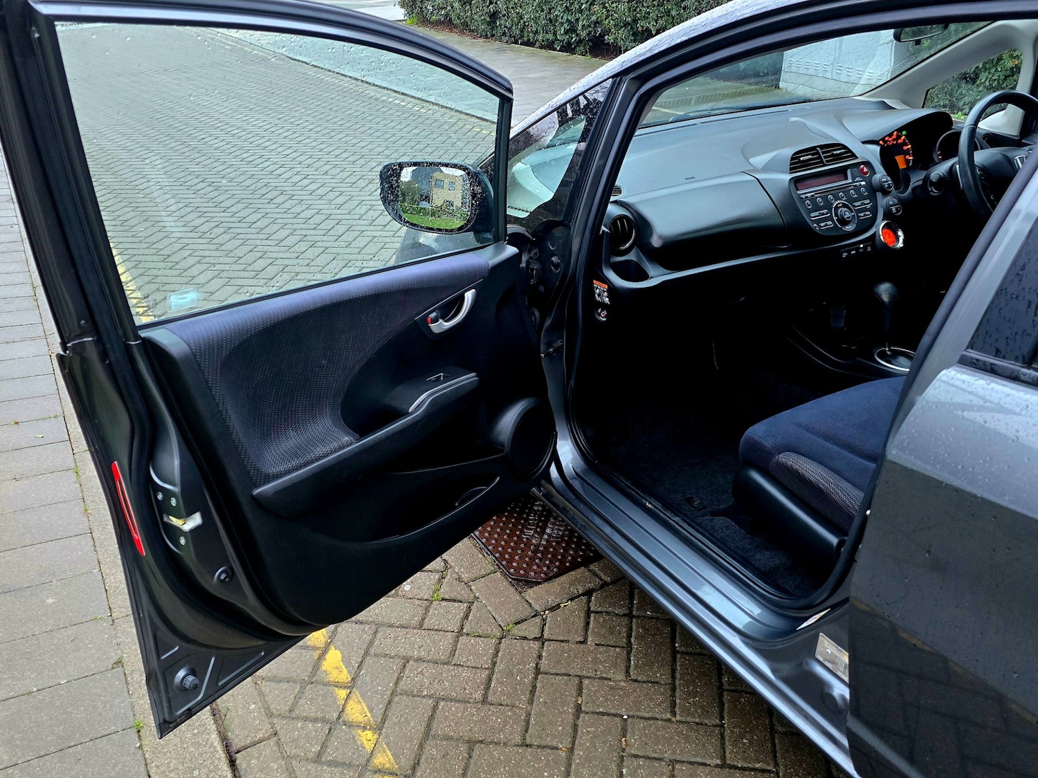 Used Honda Jazz 2012 for sale - 77982034: Photo 30