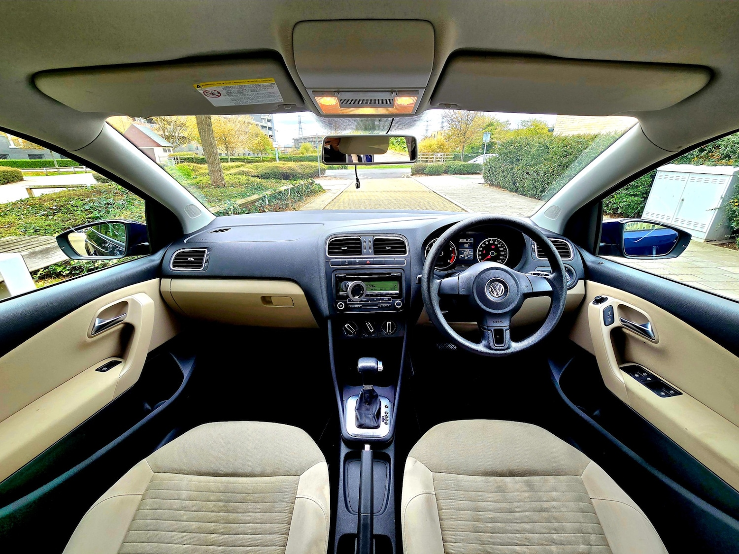 Used Volkswagen Polo 2010 for sale - 76388015: Photo 15