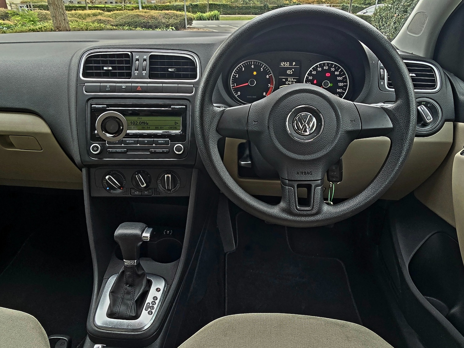 Used Volkswagen Polo 2010 for sale - 76388015: Photo 17