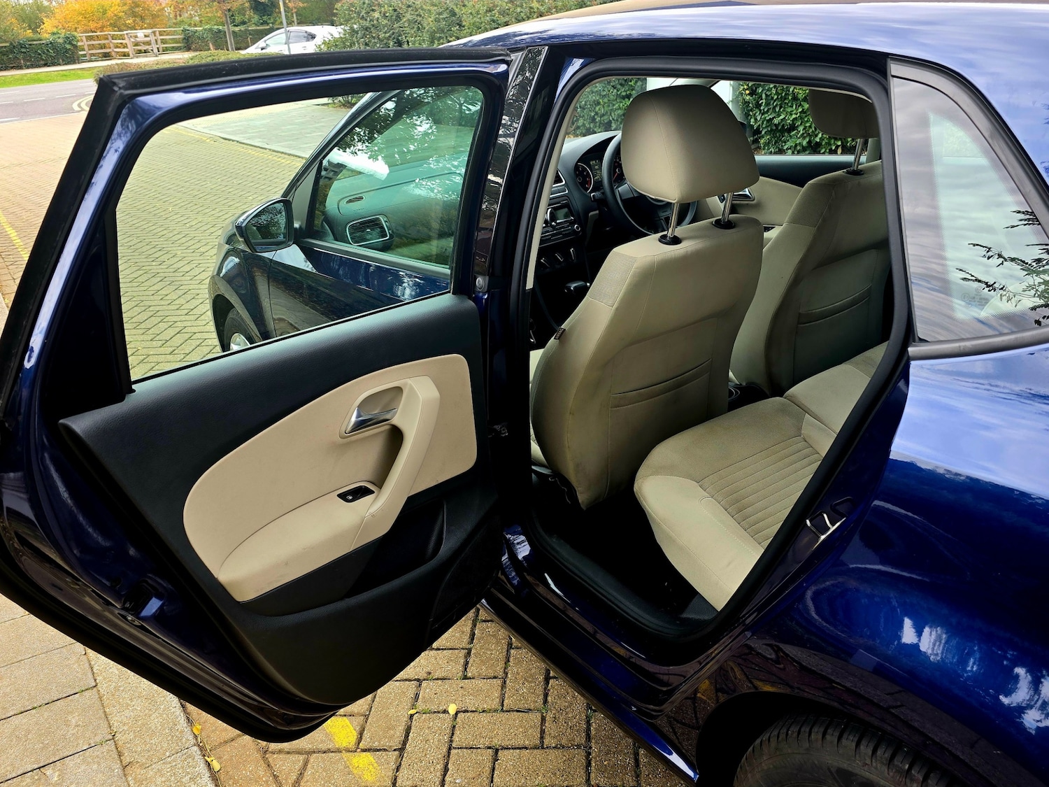 Used Volkswagen Polo 2010 for sale - 76388015: Photo 28