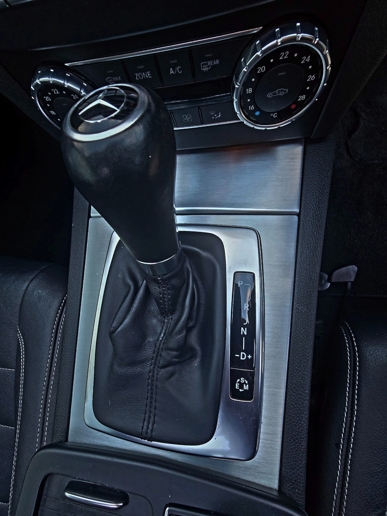 Used Mercedes-Benz C Class 2012 for sale - 76786952: Photo 31