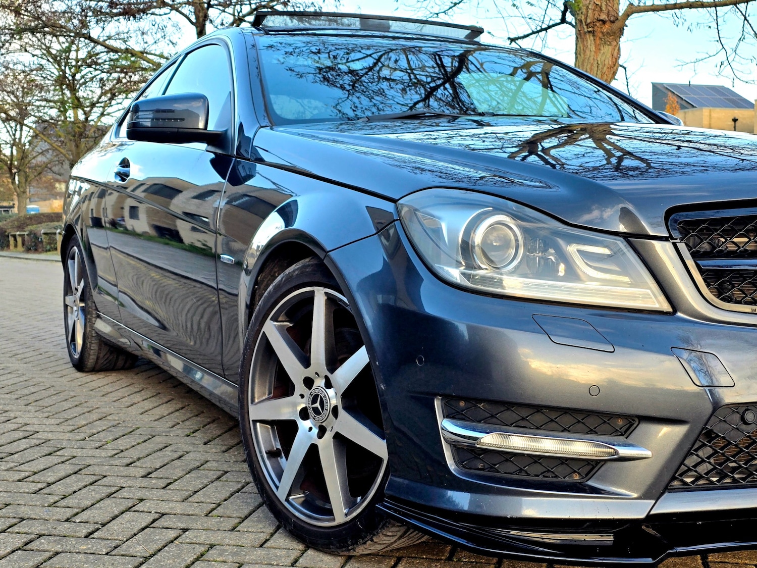 Used Mercedes-Benz C Class 2012 for sale - 76786952: Photo 9