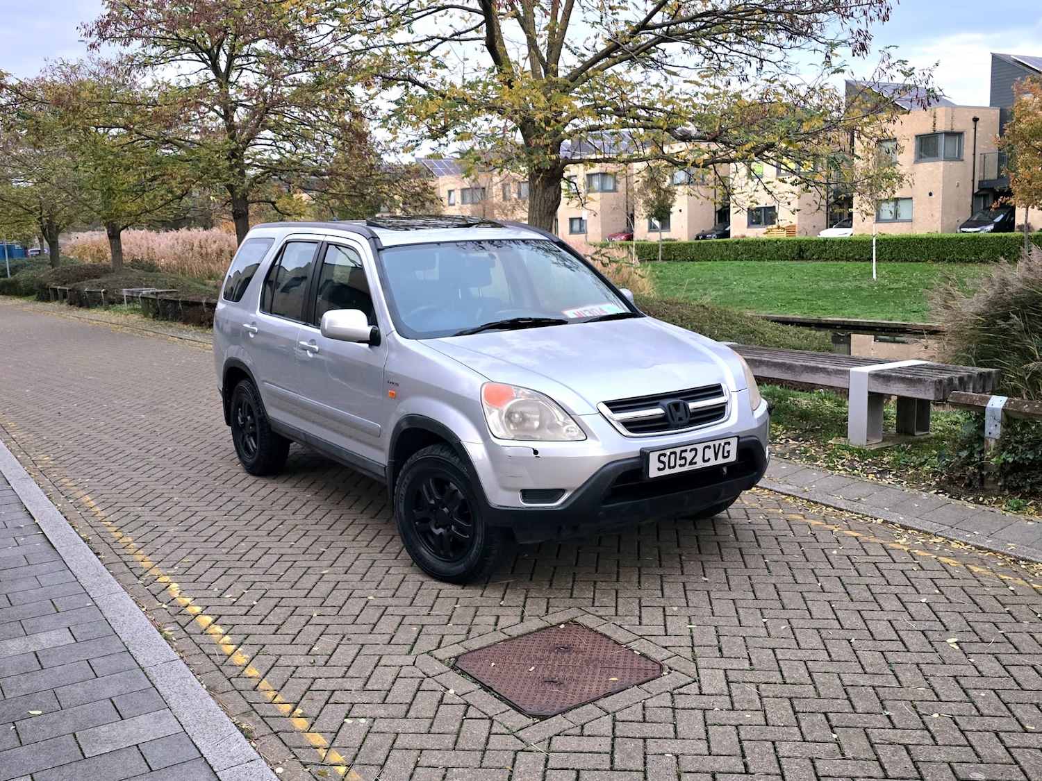 Used Honda CR-V 2003 for sale - 76498413: Photo 2