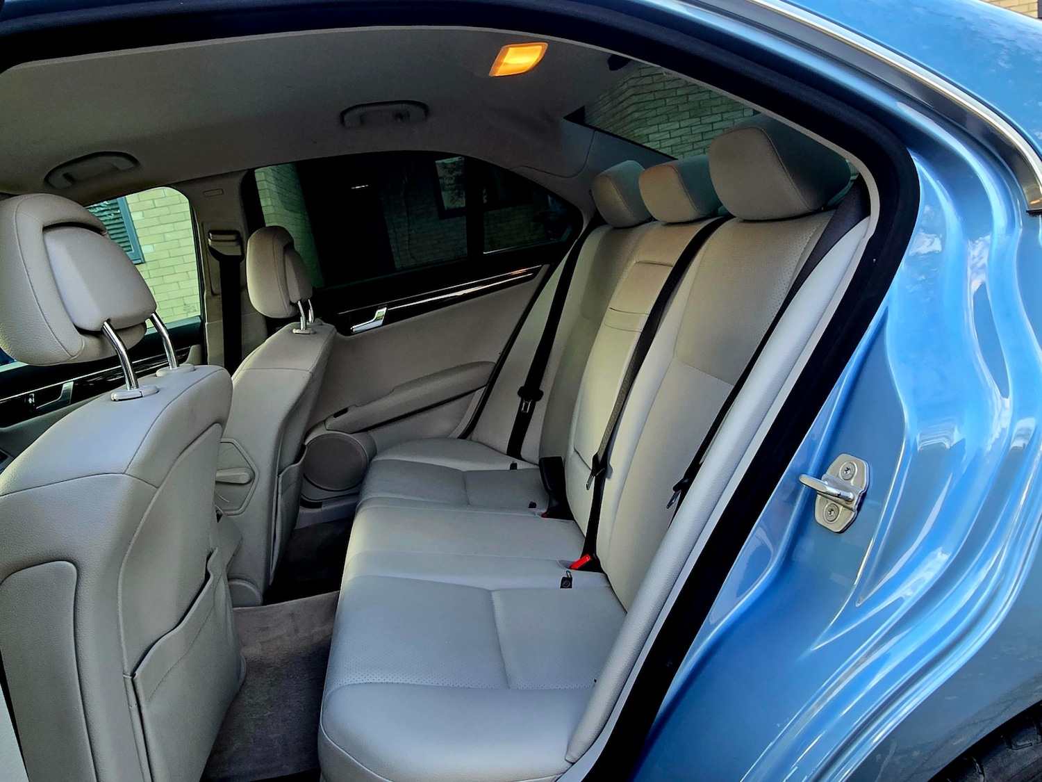 Used Mercedes-Benz C Class 2010 for sale - 76397267: Photo 17