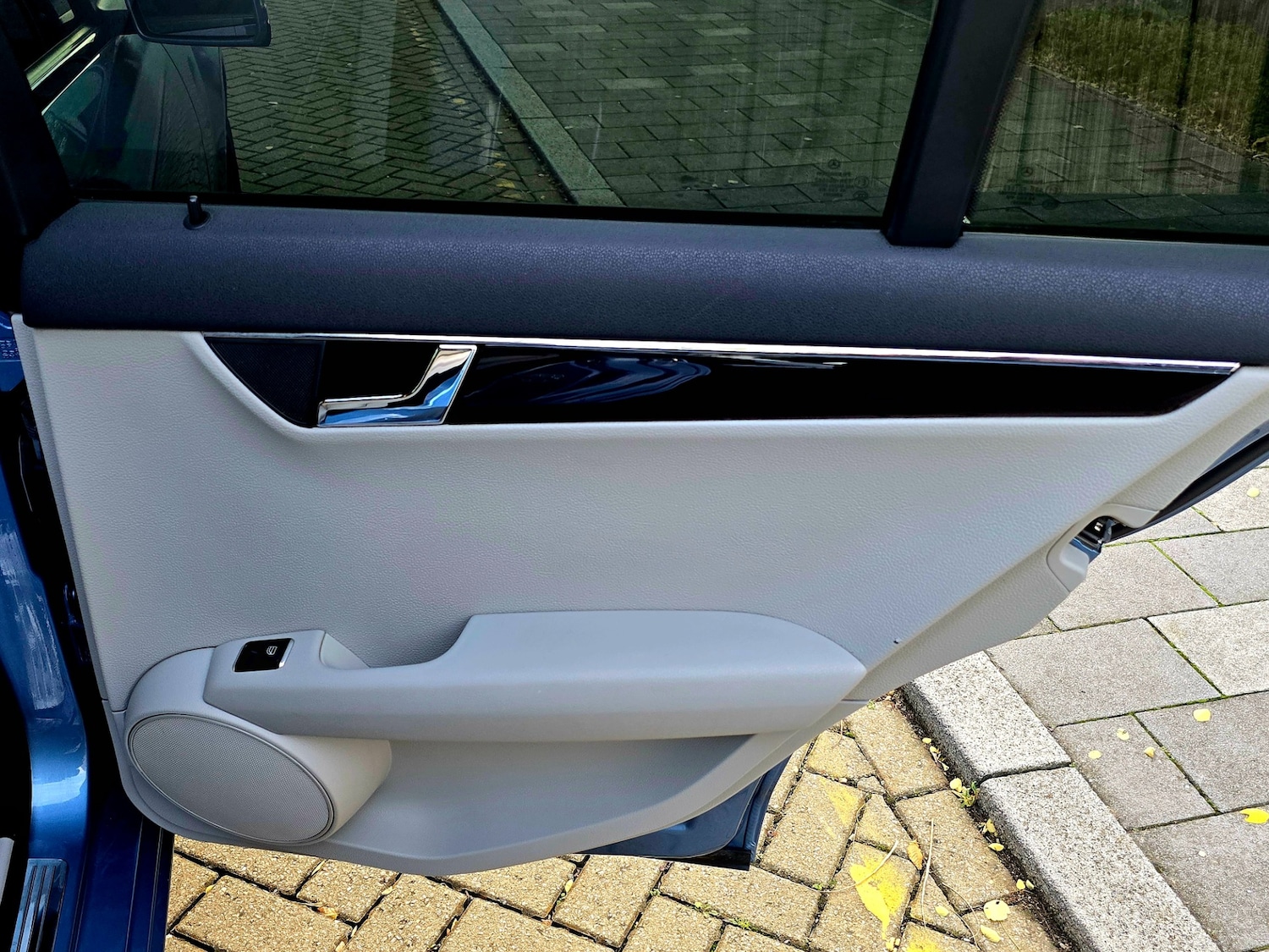 Used Mercedes-Benz C Class 2010 for sale - 76397267: Photo 25