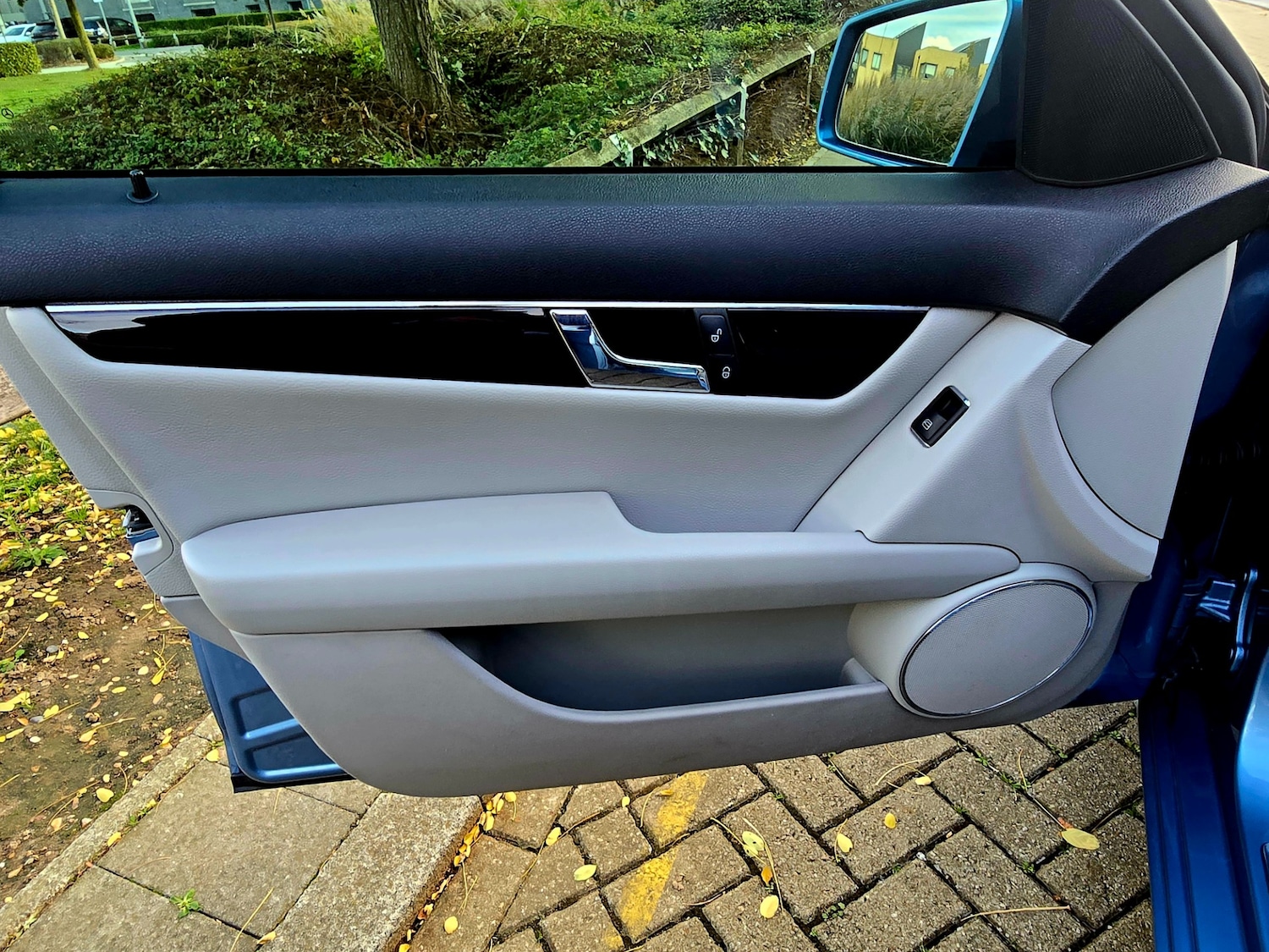 Used Mercedes-Benz C Class 2010 for sale - 76397267: Photo 27