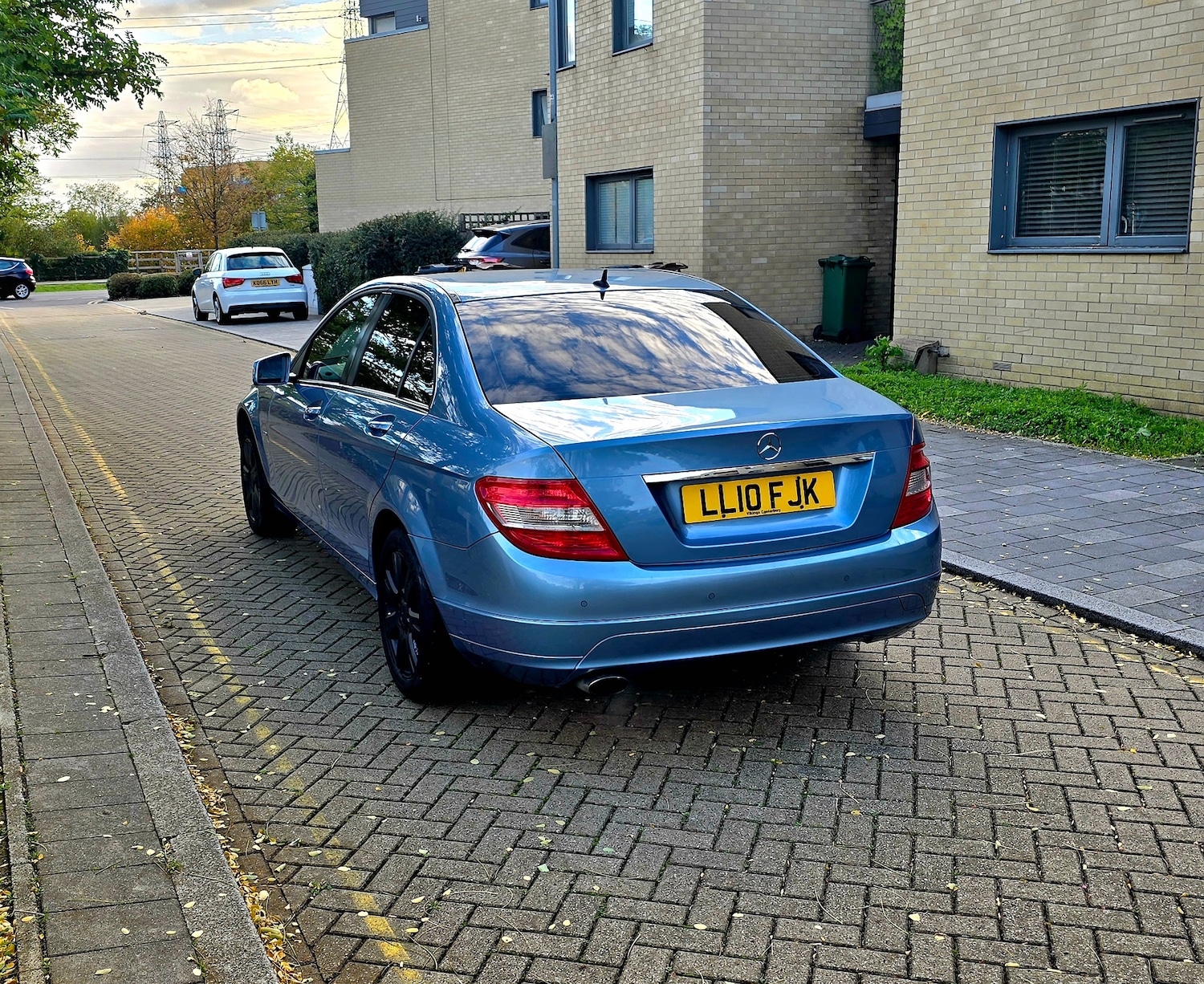 Used Mercedes-Benz C Class 2010 for sale - 76397267: Photo 6
