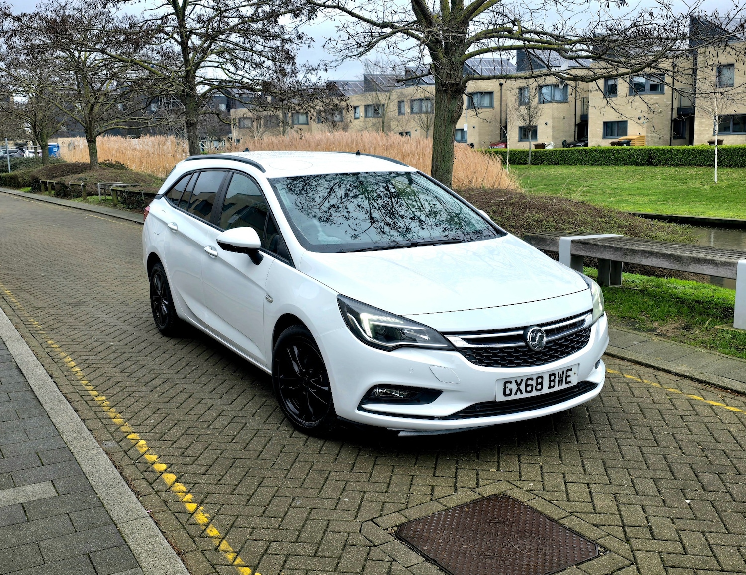 Used Vauxhall Astra 2018 for sale - 77173535: Photo 3