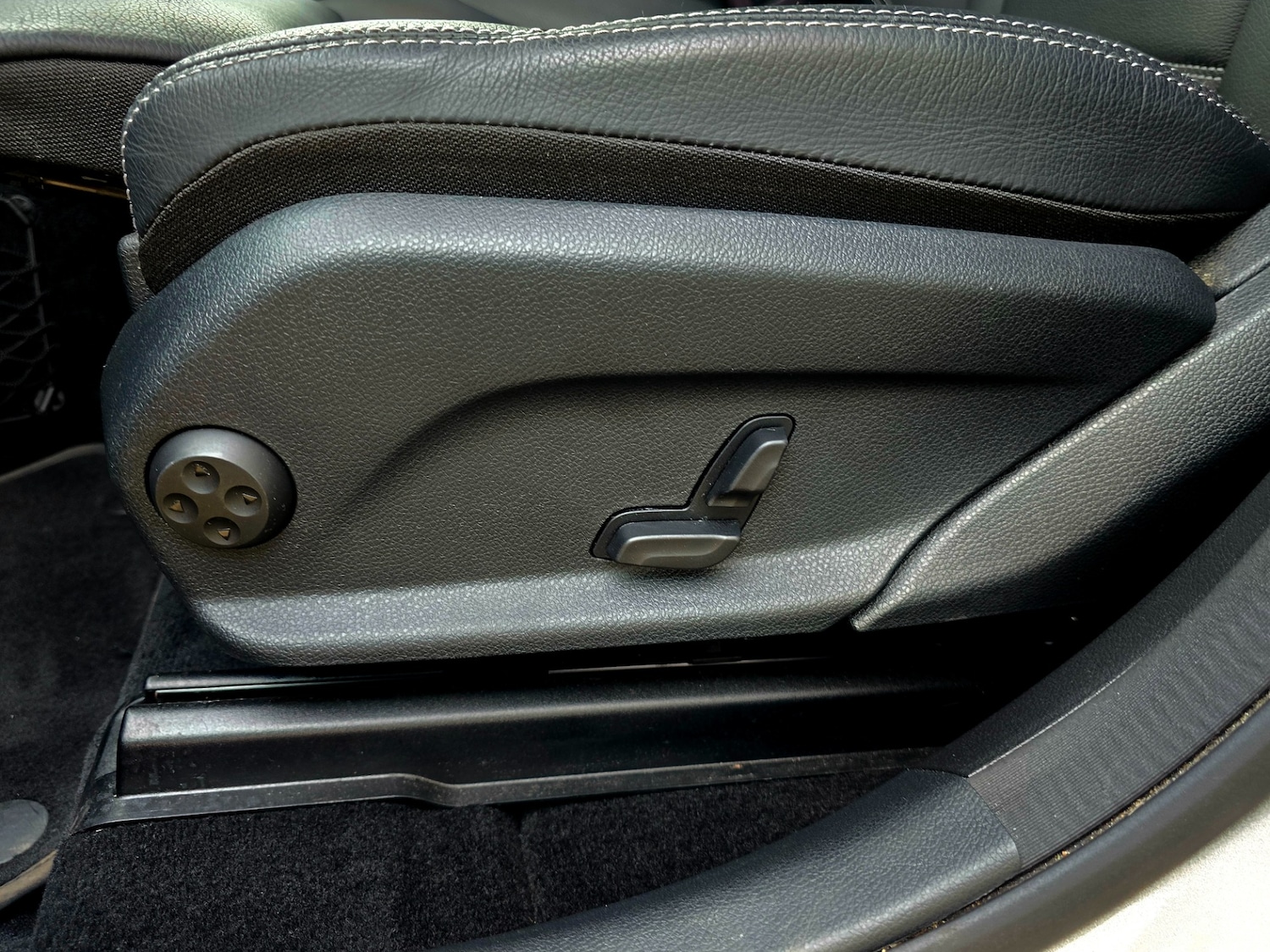 Used Mercedes-Benz GLC 2021 for sale - 76497766: Photo 24