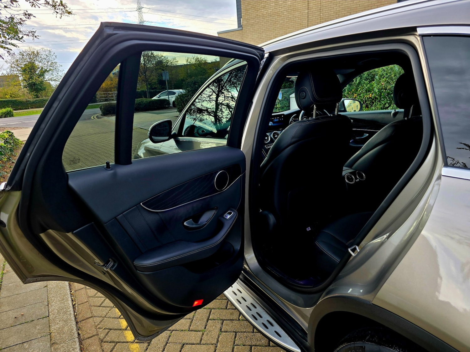 Used Mercedes-Benz GLC 2021 for sale - 76497766: Photo 25