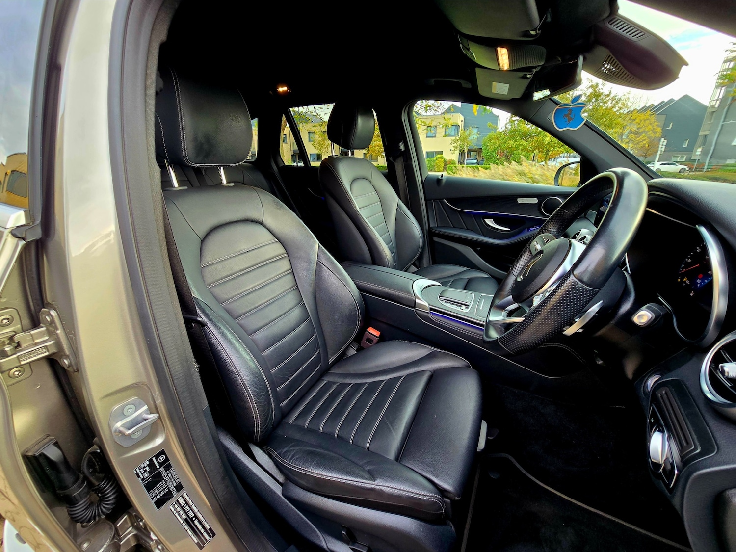 Used Mercedes-Benz GLC 2021 for sale - 76497766: Photo 31