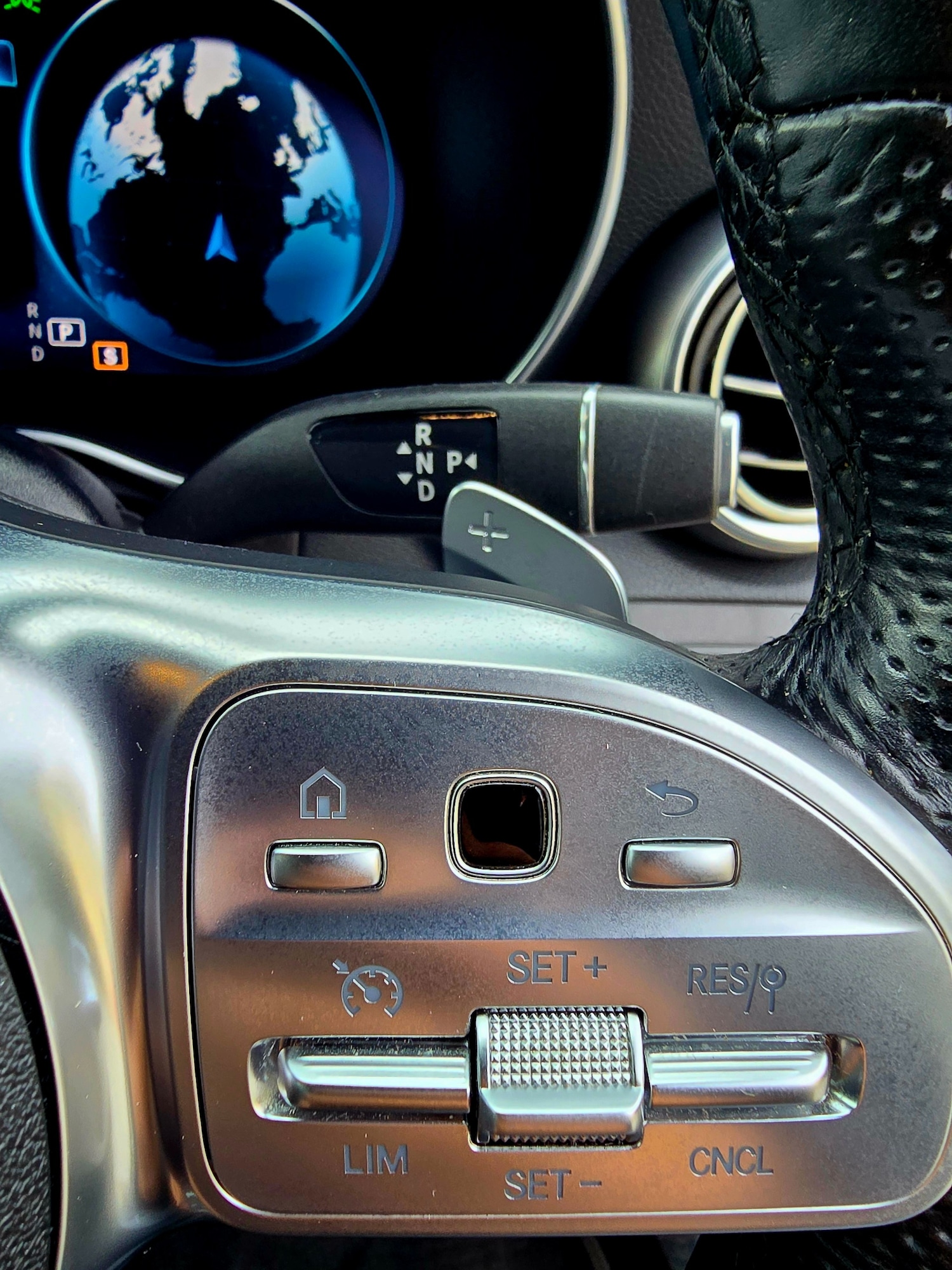 Used Mercedes-Benz GLC 2021 for sale - 76497766: Photo 38