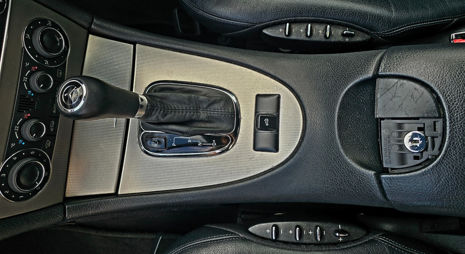 Used Mercedes-Benz CLK 2009 for sale - 76525830: Photo 16