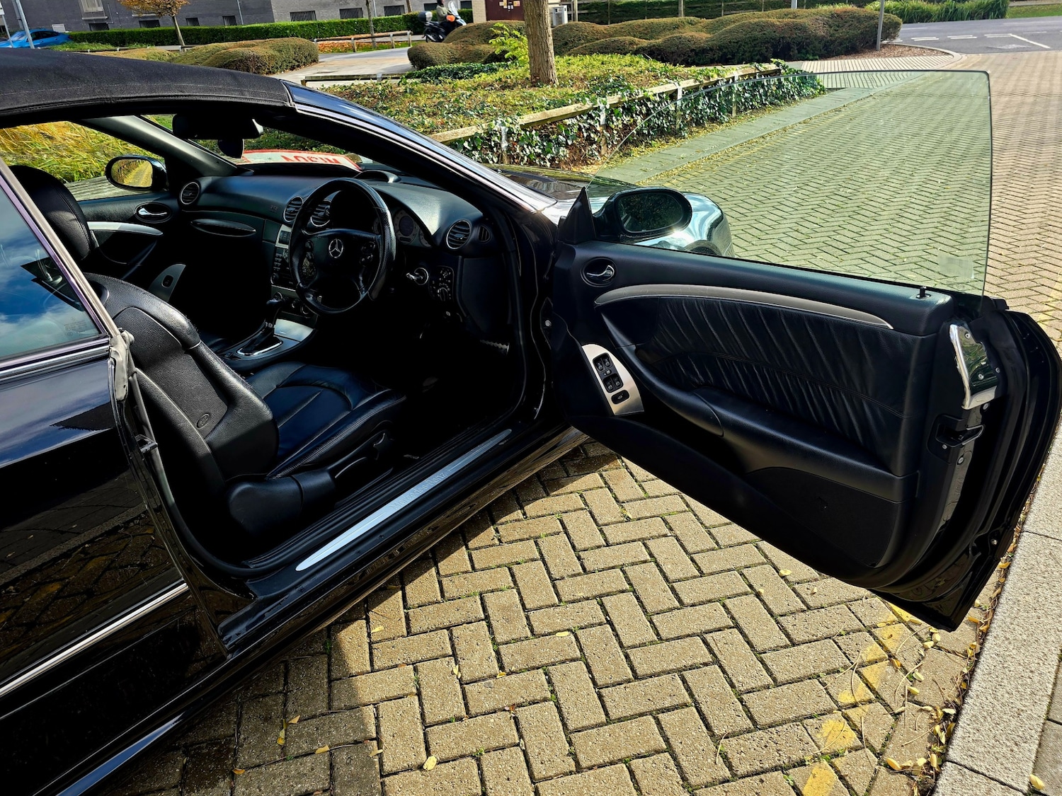 Used Mercedes-Benz CLK 2009 for sale - 76525830: Photo 21