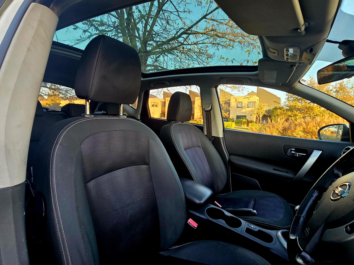 Used Nissan Qashqai 2012 for sale - 76670877: Photo 22