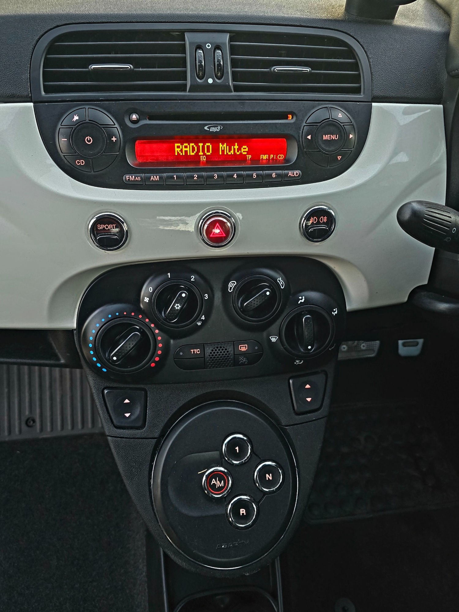 Used Abarth 500 2016 for sale - 76536990: Photo 16