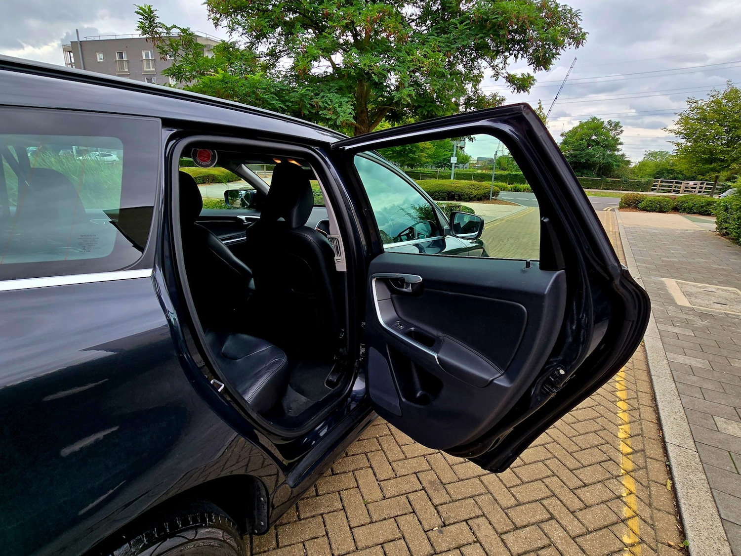 Used Volvo XC60 2017 for sale - 77410774: Photo 25