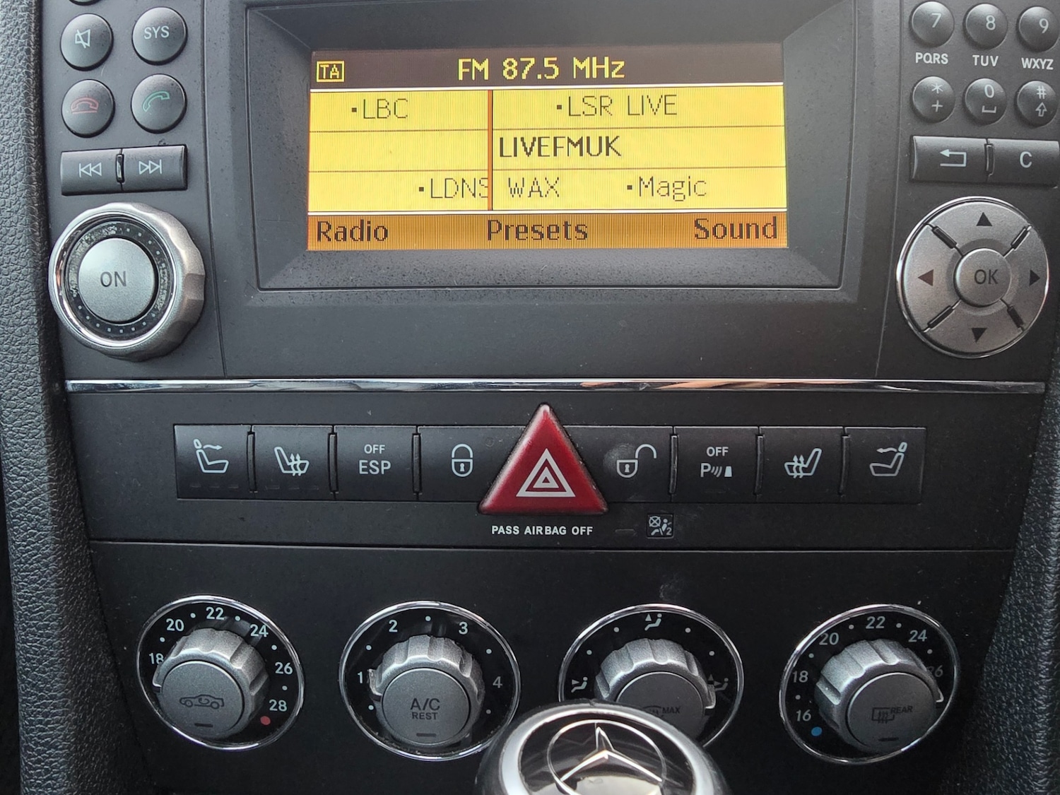 Used Mercedes-Benz SLK 2010 for sale - 77386184: Photo 22