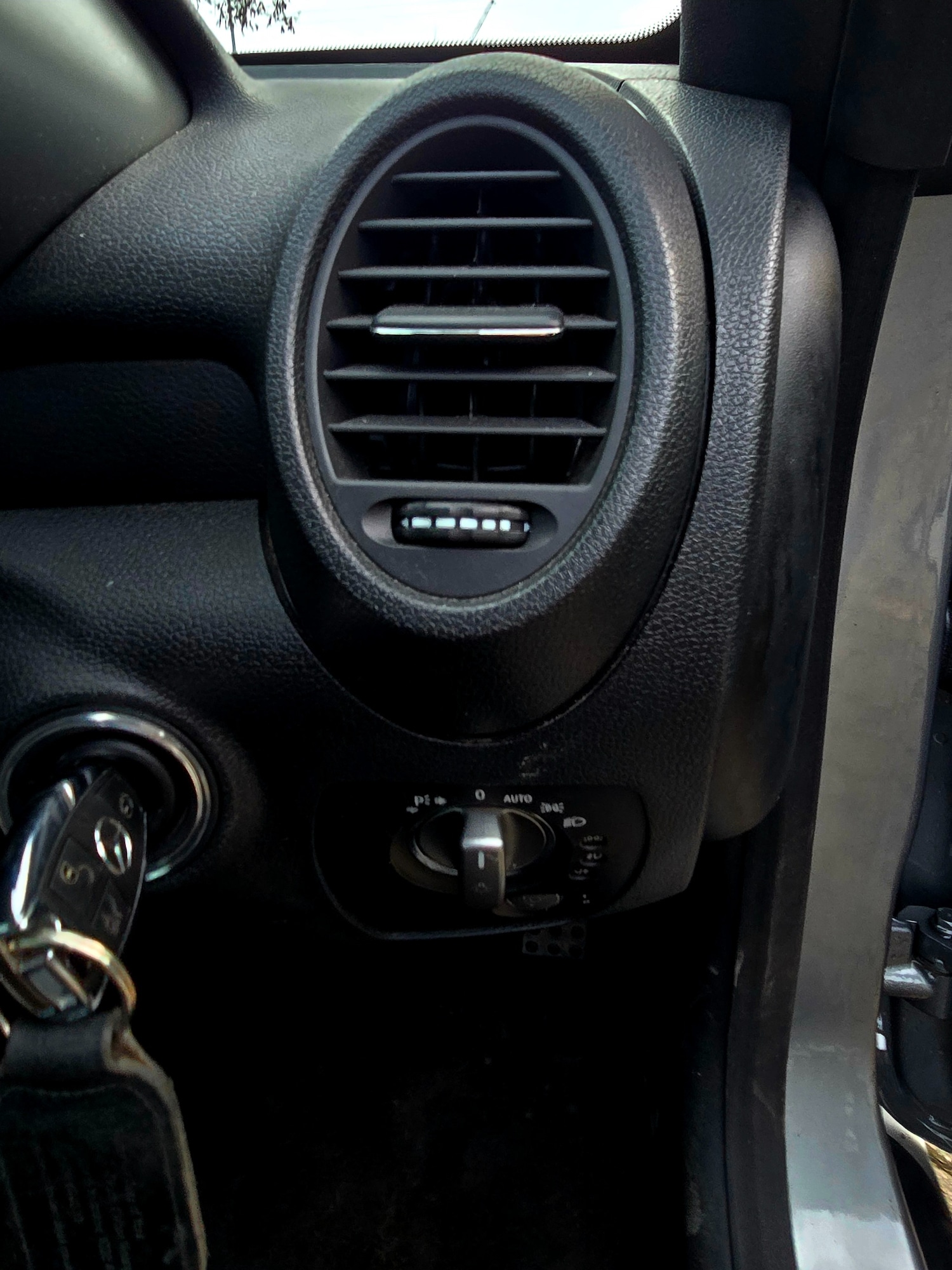 Used Mercedes-Benz SLK 2010 for sale - 77386184: Photo 25