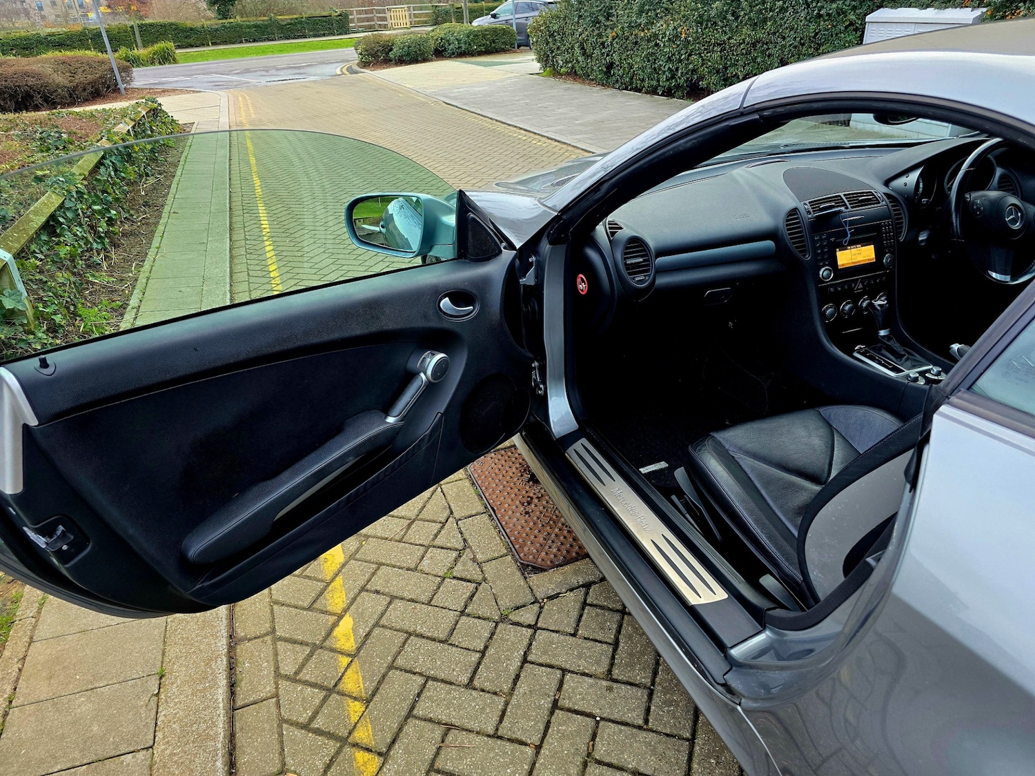 Used Mercedes-Benz SLK 2010 for sale - 77386184: Photo 30