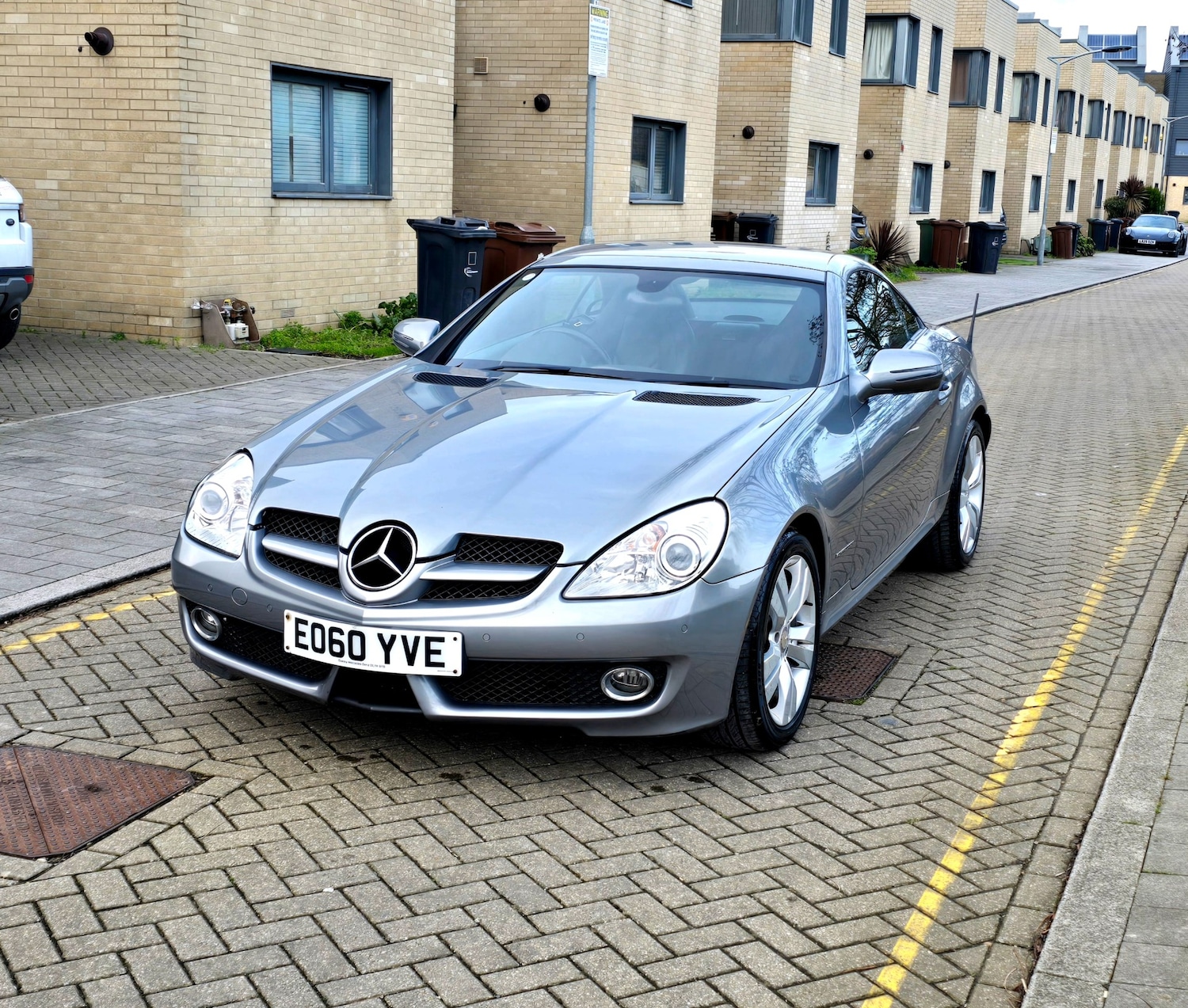Used Mercedes-Benz SLK 2010 for sale - 77386184: Photo 33