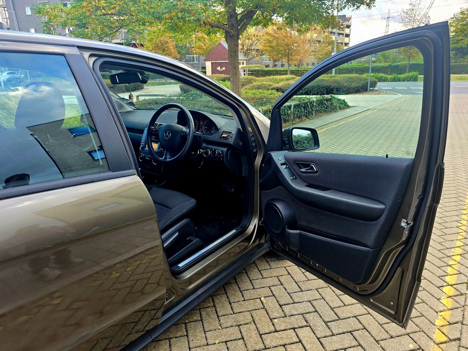Used Mercedes-Benz A-Class 2011 for sale - 76335267: Photo 11