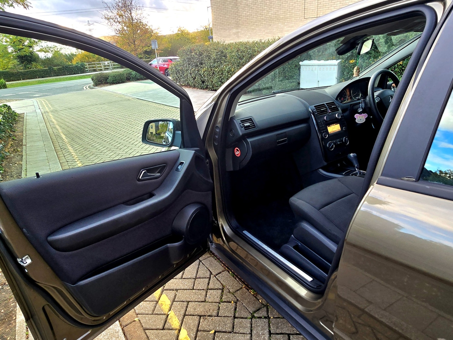 Used Mercedes-Benz A-Class 2011 for sale - 76335267: Photo 30