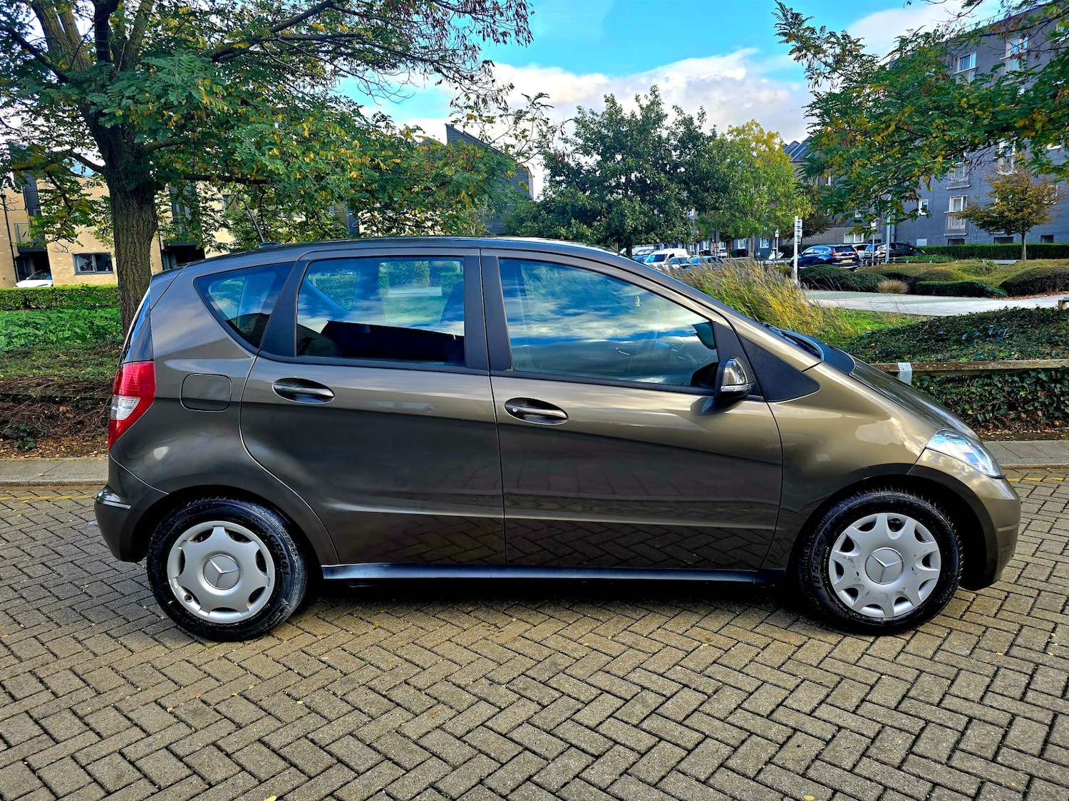 Used Mercedes-Benz A-Class 2011 for sale - 76335267: Photo 9