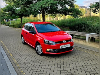 Used Volkswagen Polo 2015 for sale - 75492307: Photo